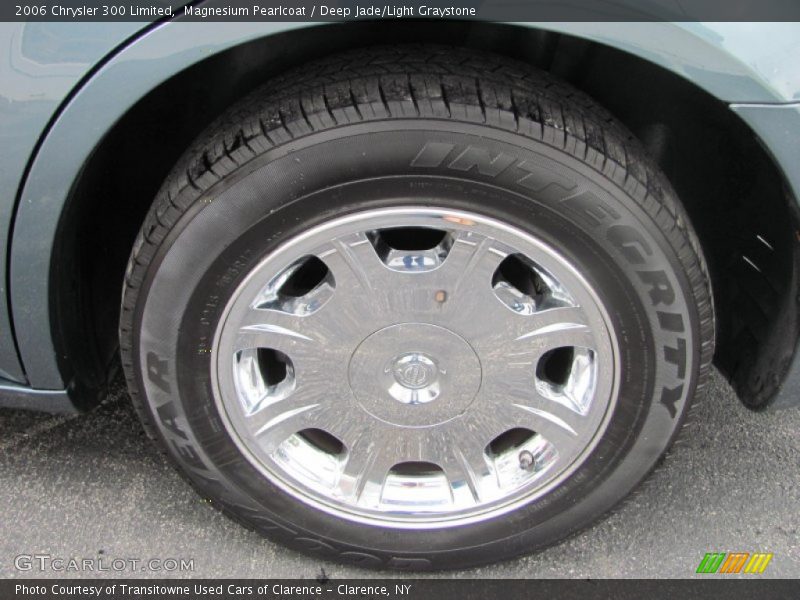 Magnesium Pearlcoat / Deep Jade/Light Graystone 2006 Chrysler 300 Limited