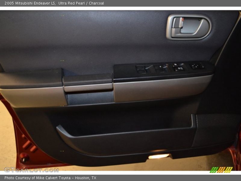 Ultra Red Pearl / Charcoal 2005 Mitsubishi Endeavor LS