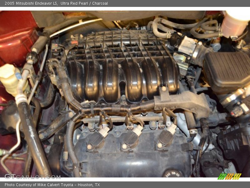 Ultra Red Pearl / Charcoal 2005 Mitsubishi Endeavor LS