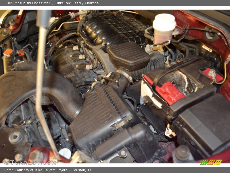 Ultra Red Pearl / Charcoal 2005 Mitsubishi Endeavor LS