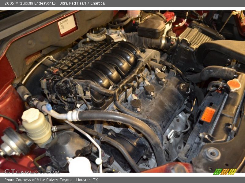 Ultra Red Pearl / Charcoal 2005 Mitsubishi Endeavor LS