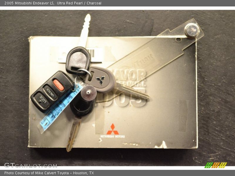Ultra Red Pearl / Charcoal 2005 Mitsubishi Endeavor LS
