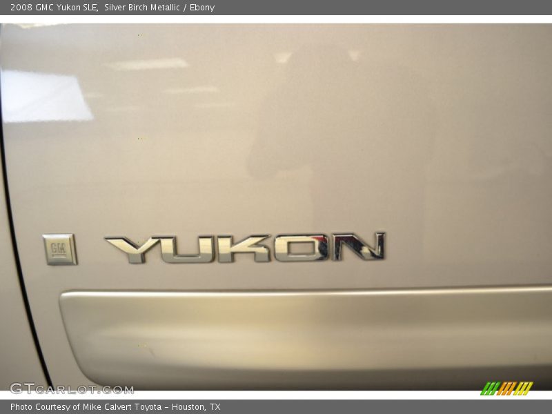 Silver Birch Metallic / Ebony 2008 GMC Yukon SLE