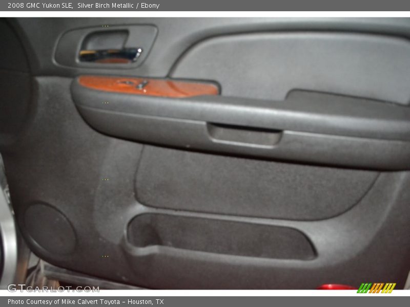 Silver Birch Metallic / Ebony 2008 GMC Yukon SLE