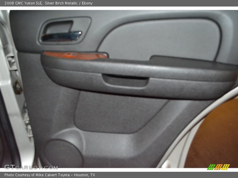 Silver Birch Metallic / Ebony 2008 GMC Yukon SLE