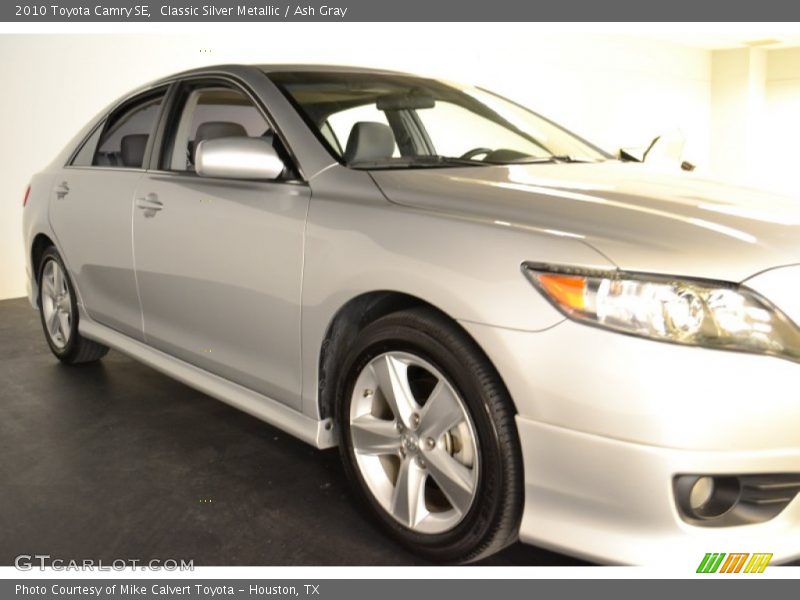 Classic Silver Metallic / Ash Gray 2010 Toyota Camry SE