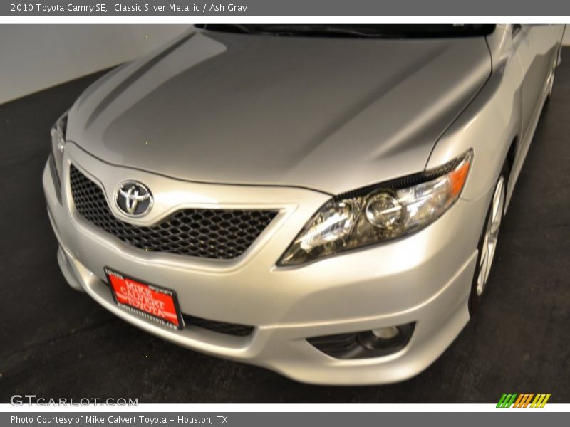 Classic Silver Metallic / Ash Gray 2010 Toyota Camry SE