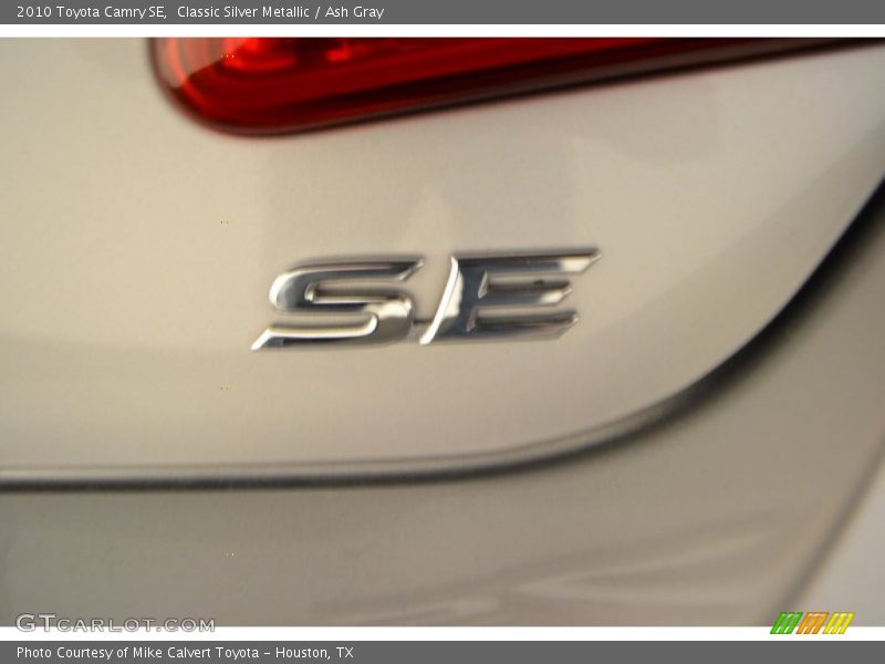 Classic Silver Metallic / Ash Gray 2010 Toyota Camry SE