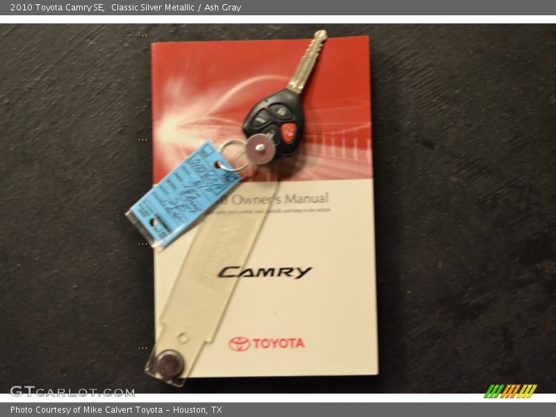 Classic Silver Metallic / Ash Gray 2010 Toyota Camry SE