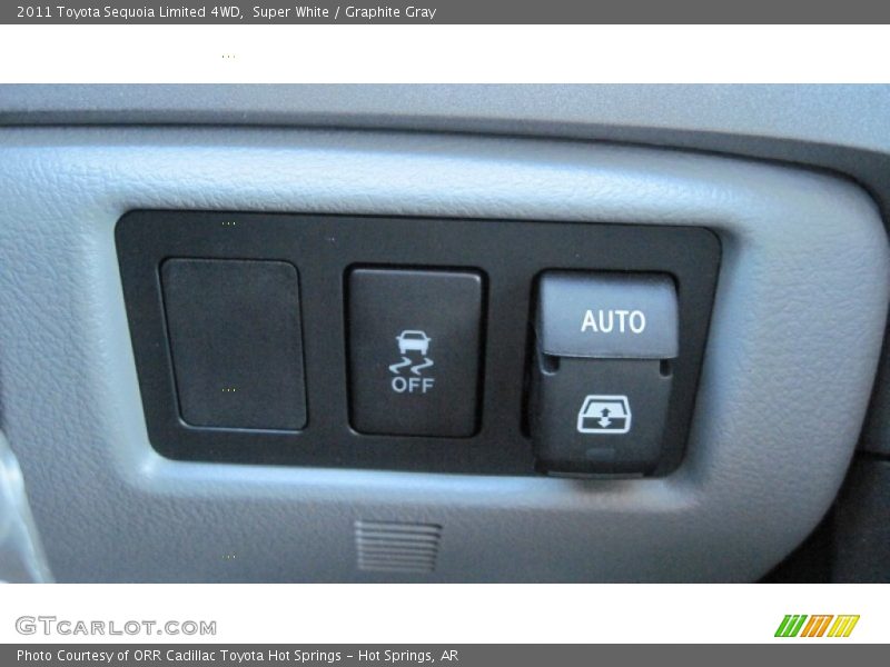Super White / Graphite Gray 2011 Toyota Sequoia Limited 4WD
