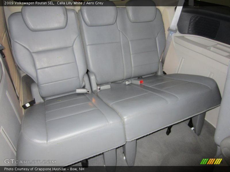 Calla Lilly White / Aero Grey 2009 Volkswagen Routan SEL