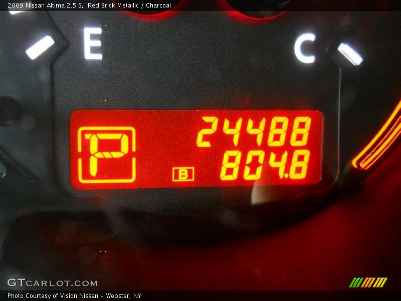 Red Brick Metallic / Charcoal 2009 Nissan Altima 2.5 S