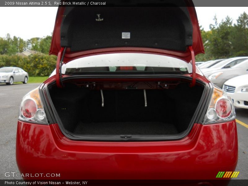Red Brick Metallic / Charcoal 2009 Nissan Altima 2.5 S