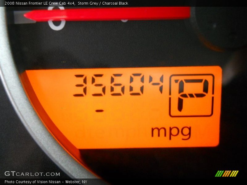 Storm Grey / Charcoal Black 2008 Nissan Frontier LE Crew Cab 4x4