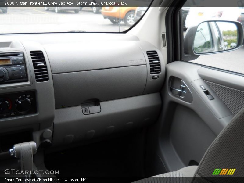 Storm Grey / Charcoal Black 2008 Nissan Frontier LE Crew Cab 4x4