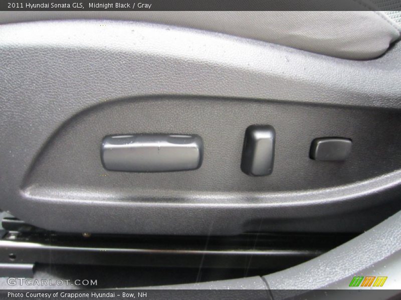 Midnight Black / Gray 2011 Hyundai Sonata GLS