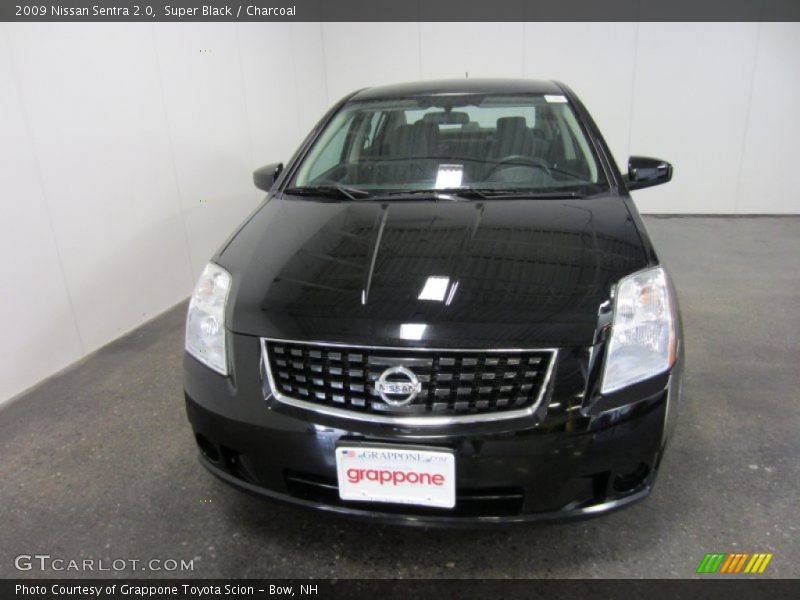 Super Black / Charcoal 2009 Nissan Sentra 2.0