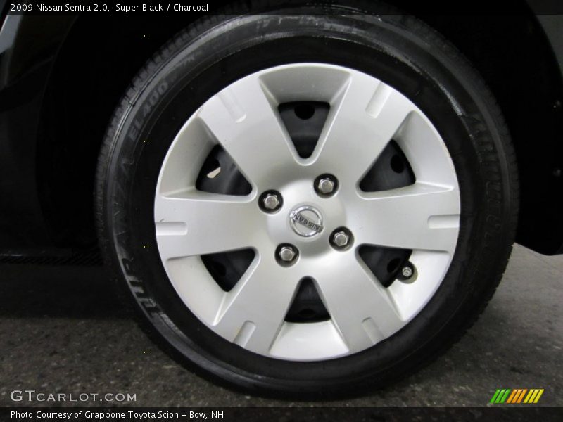 Super Black / Charcoal 2009 Nissan Sentra 2.0