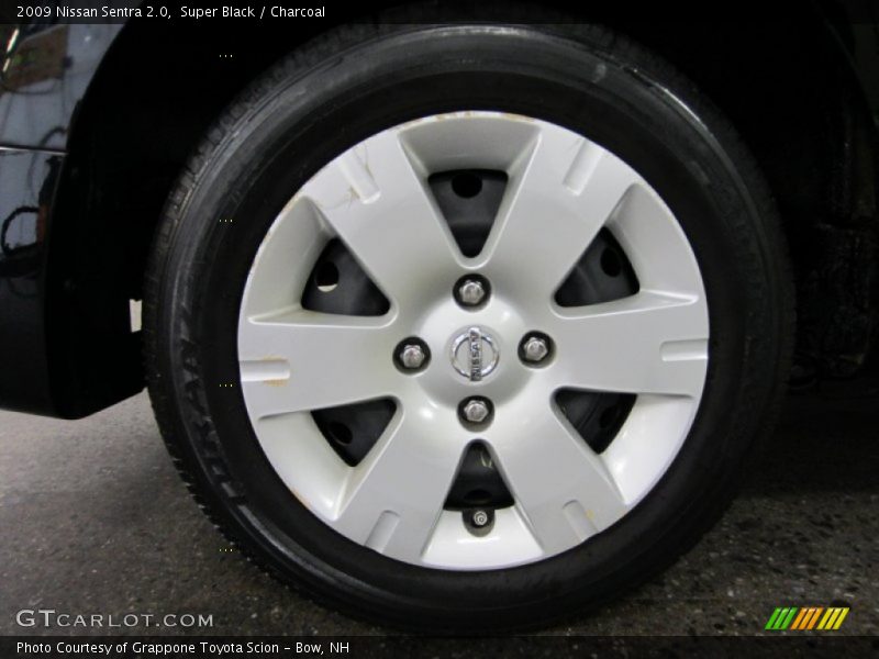 Super Black / Charcoal 2009 Nissan Sentra 2.0