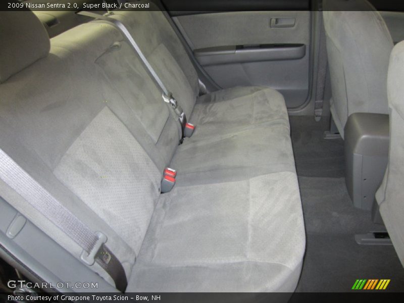Super Black / Charcoal 2009 Nissan Sentra 2.0