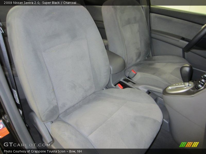Super Black / Charcoal 2009 Nissan Sentra 2.0