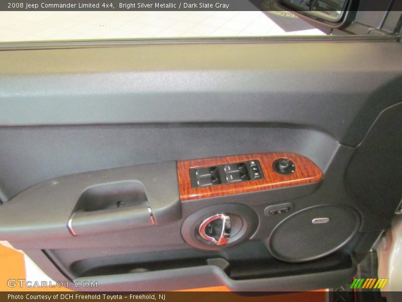 Bright Silver Metallic / Dark Slate Gray 2008 Jeep Commander Limited 4x4