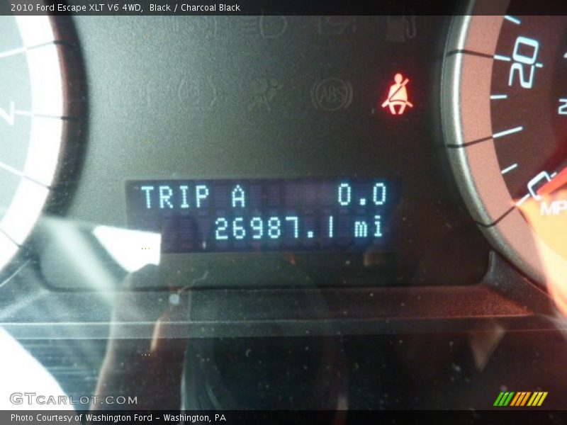 Black / Charcoal Black 2010 Ford Escape XLT V6 4WD