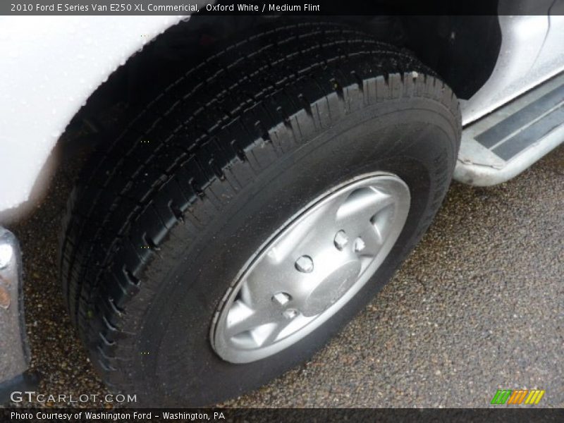 Oxford White / Medium Flint 2010 Ford E Series Van E250 XL Commericial