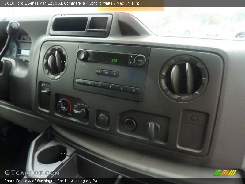 Oxford White / Medium Flint 2010 Ford E Series Van E250 XL Commericial