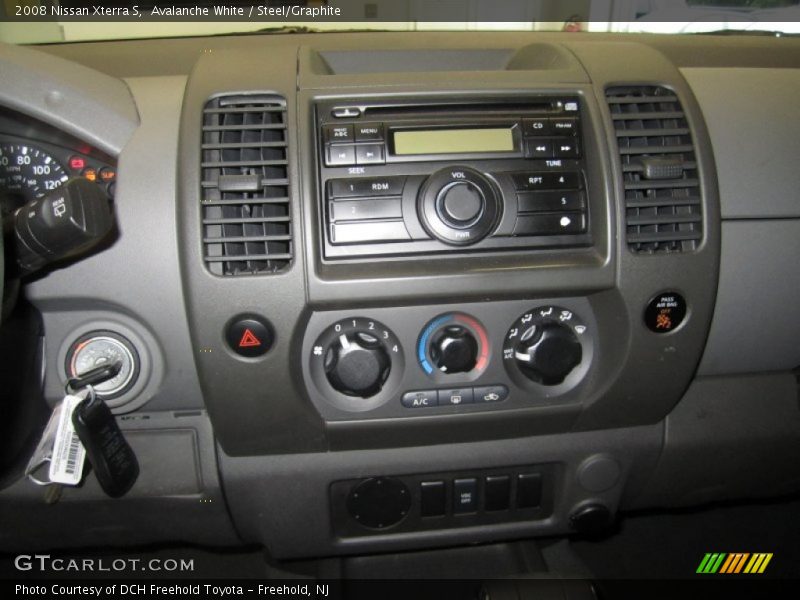 Avalanche White / Steel/Graphite 2008 Nissan Xterra S