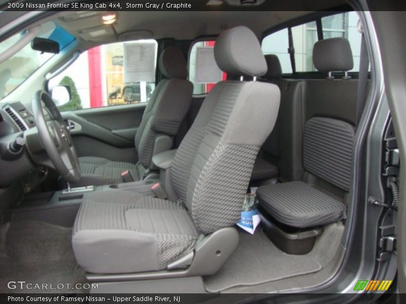  2009 Frontier SE King Cab 4x4 Graphite Interior
