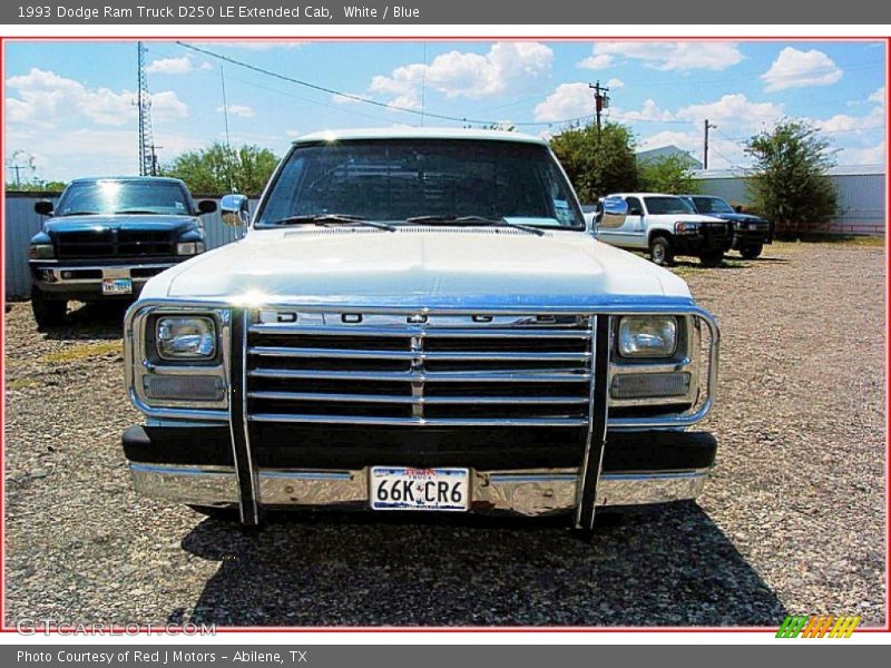 White / Blue 1993 Dodge Ram Truck D250 LE Extended Cab