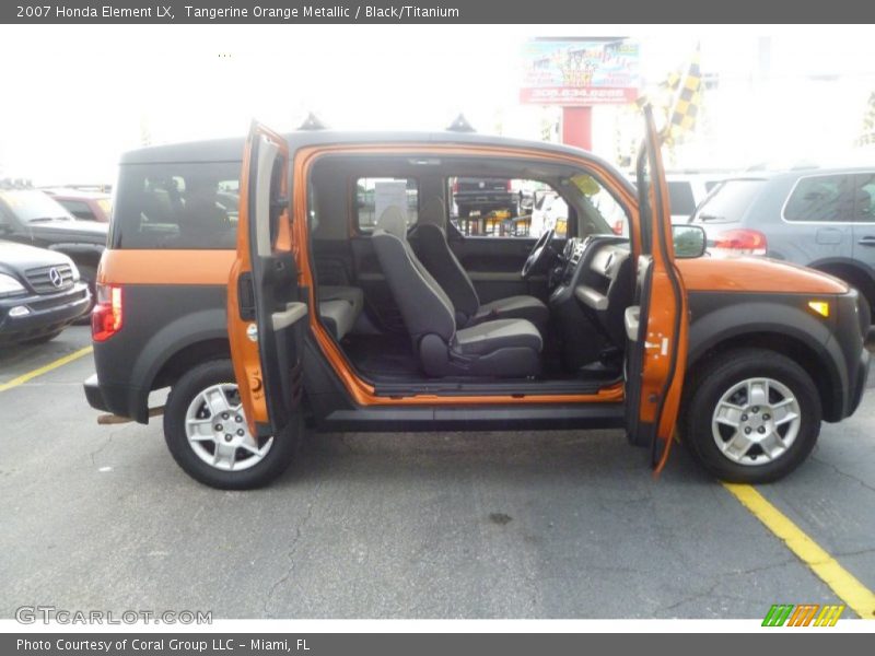 Tangerine Orange Metallic / Black/Titanium 2007 Honda Element LX