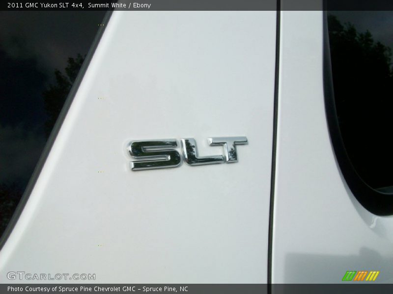 Summit White / Ebony 2011 GMC Yukon SLT 4x4