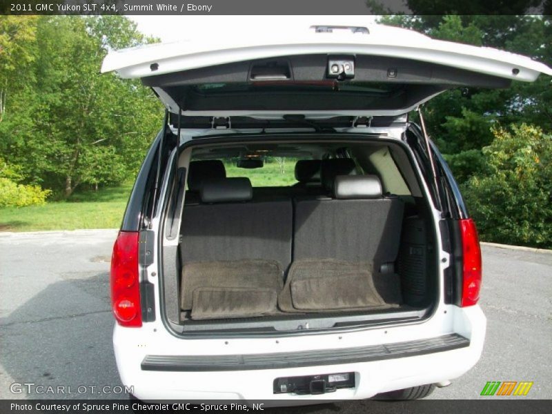 Summit White / Ebony 2011 GMC Yukon SLT 4x4