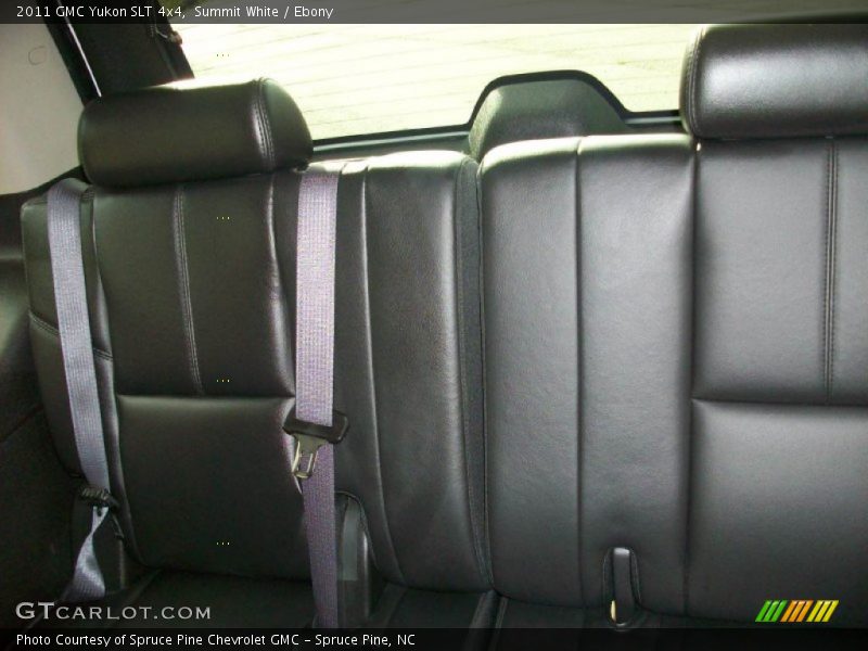 Summit White / Ebony 2011 GMC Yukon SLT 4x4