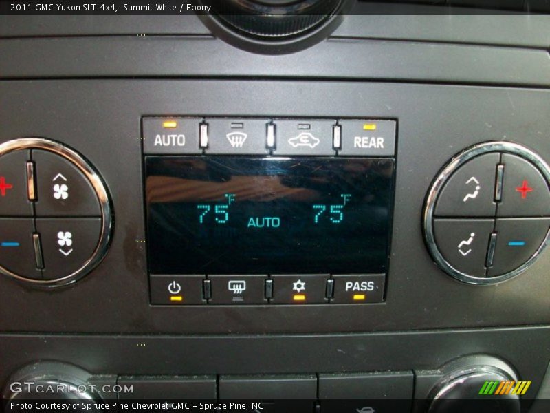 Summit White / Ebony 2011 GMC Yukon SLT 4x4