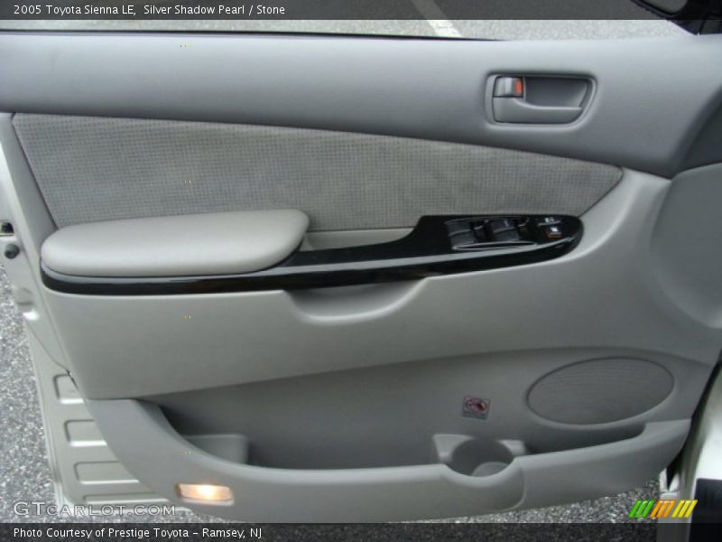 Silver Shadow Pearl / Stone 2005 Toyota Sienna LE
