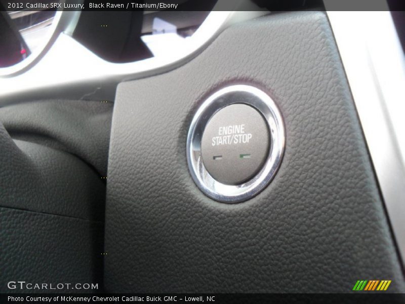 Controls of 2012 SRX Luxury