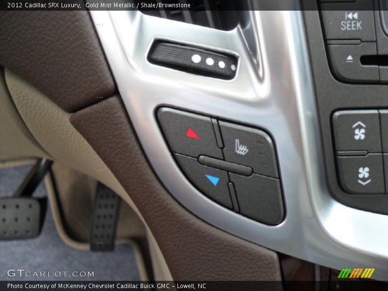 Controls of 2012 SRX Luxury