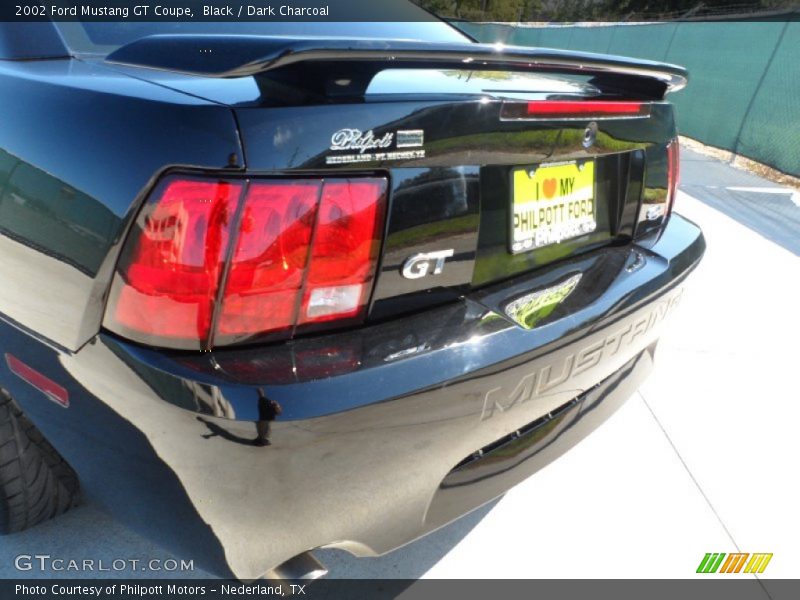 Black / Dark Charcoal 2002 Ford Mustang GT Coupe