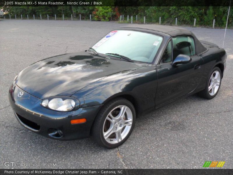 Front 3/4 View of 2005 MX-5 Miata Roadster