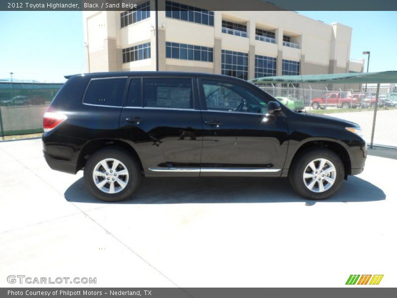 Black / Sand Beige 2012 Toyota Highlander