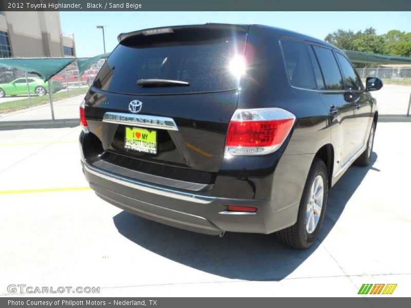 Black / Sand Beige 2012 Toyota Highlander