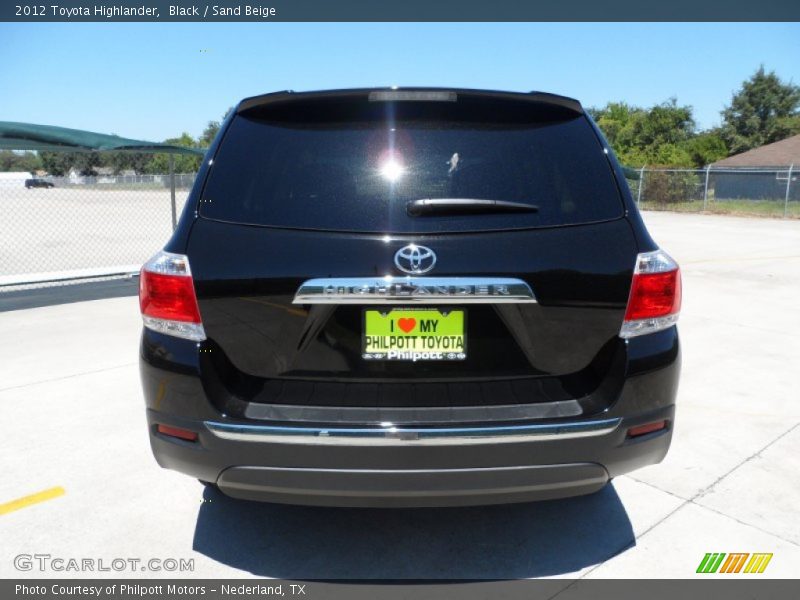 Black / Sand Beige 2012 Toyota Highlander