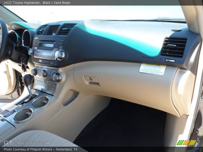 Black / Sand Beige 2012 Toyota Highlander