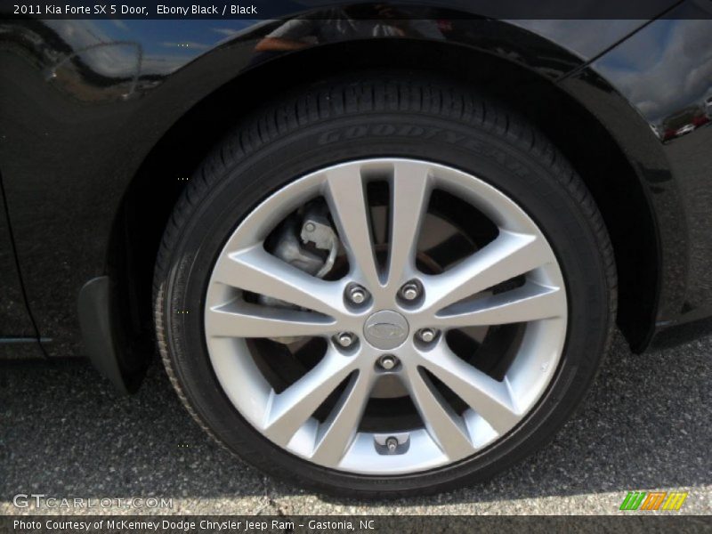  2011 Forte SX 5 Door Wheel