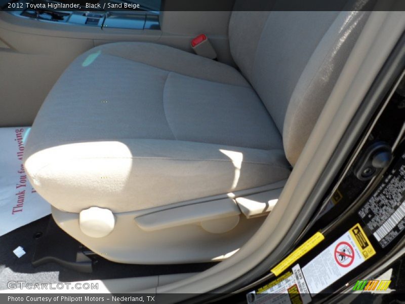 Black / Sand Beige 2012 Toyota Highlander