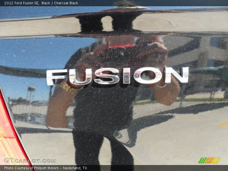Black / Charcoal Black 2012 Ford Fusion SE