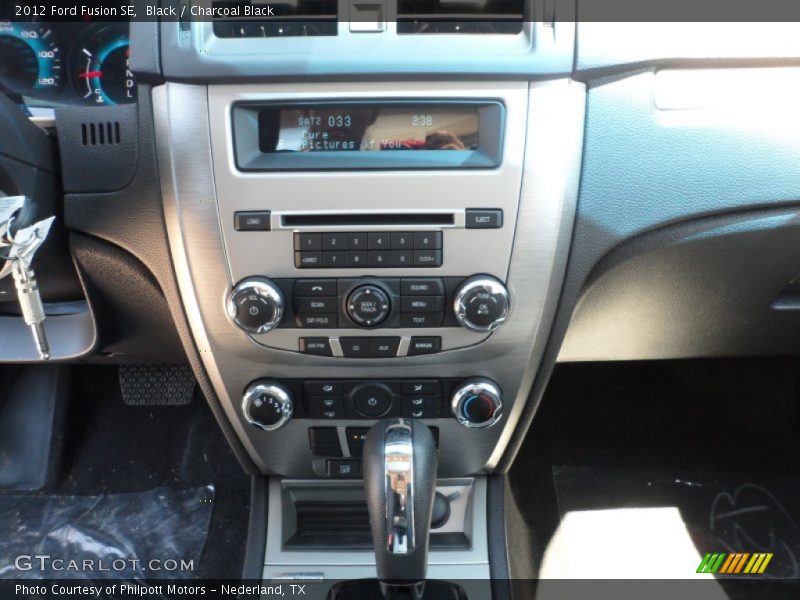 Black / Charcoal Black 2012 Ford Fusion SE